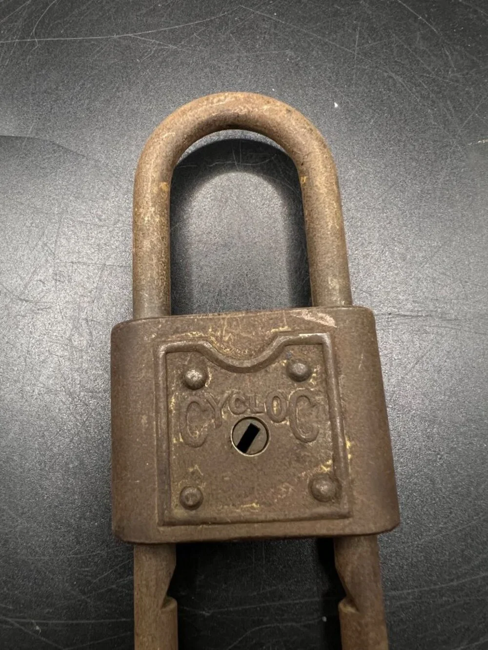 Cycloc Vintage Adjustable Iron Padlock Dual Serrated Shackle Rusty Crusty No Key